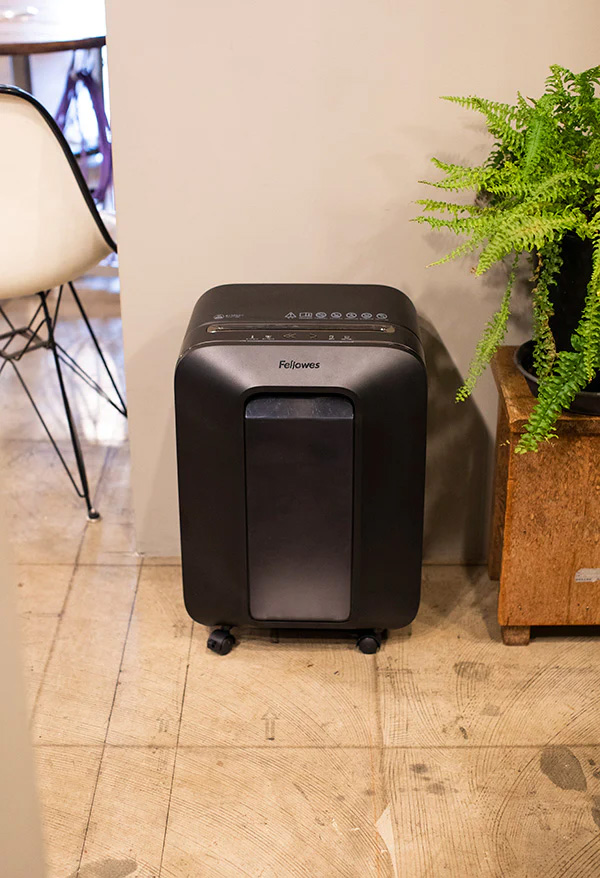 Fellowes 5503801-LX200 デスクサイドシュレッダー（ブラック