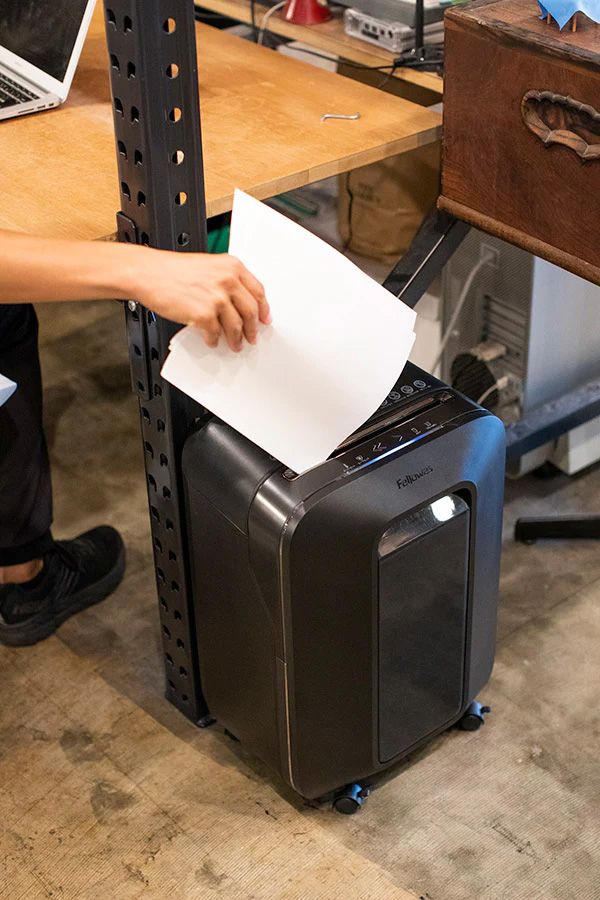 Fellowes 5503801-LX200 デスクサイドシュレッダー（ブラック