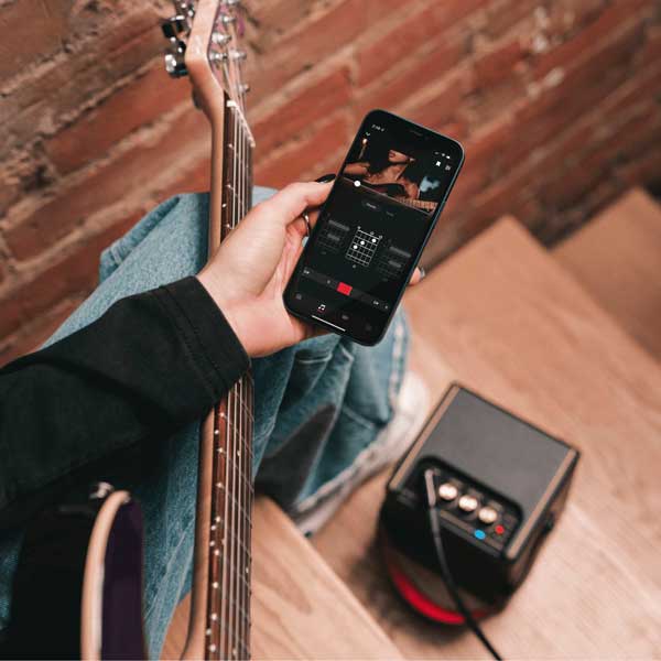Positive Grid PGSPARKMB 10W ポータブルギターアンプ（ブラック）Spark MINI Black[PGSPARKMB] 返品種別A_2