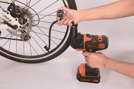 ブラック＆デッカー BDCDMT120C コードレスマルチツール (空気入れ  