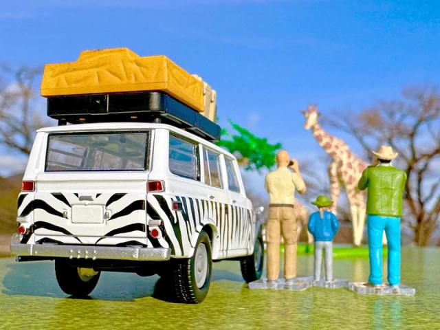 トミーテック 1/64 海洋堂×トミカリミテッド ヴィンテージ ジオコレ64 #カースナップ28a サファリ1 (トヨタ ランドクルーザー FJ56V型付属)【330554】ミニカー 返品種別B