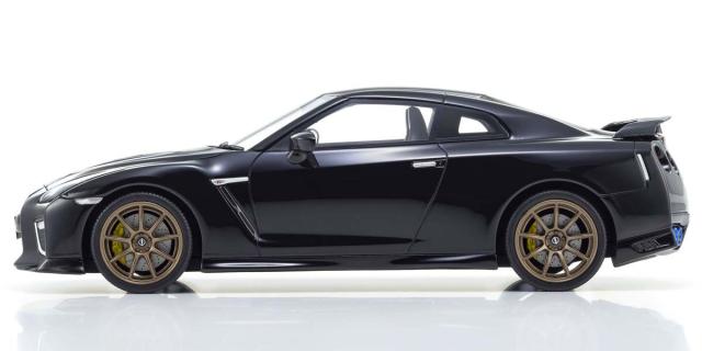 京商 1/18 samuraiシリーズ 日産 GT-R プレミアムエディション T-Spec