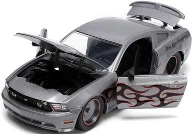 Jada Toys 1/24 2010 フォード マスタング GT メタリックグレー