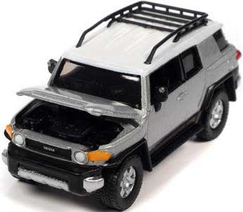 JOHNNY LIGHTNING 1/64 2007 トヨタ FJ クルーザー チタニウム