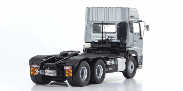 京商 1/43 UD Quon GW 6 x 4 トラクター(シルバー)【KS67375S】ミニカー 返品種別Bの通販はau PAY マーケット -  Joshin web 家電・PC・ホビー専門店 | au PAY マーケット－通販サイト