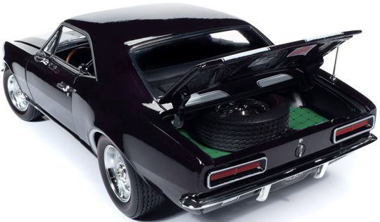 アメリカンマッスル 1/18 1967 シェビー カマロ Z28 RS ロイヤルプラム