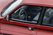 OttOmobile 1/18 プジョー 305 GTX 1985 (レッド)【OTM1032】ミニカー 返品種別B