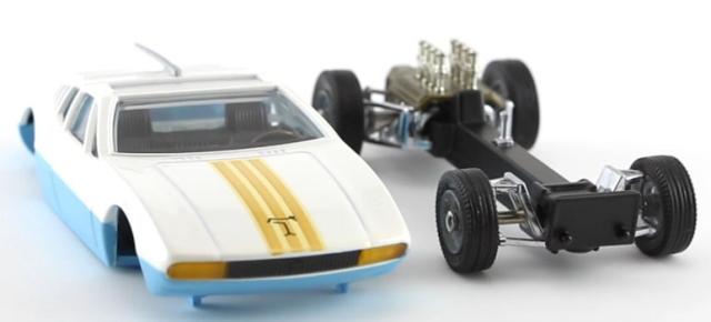 CORGI 1/44 #271 ギア 5000 マングスタ（デ・ト・マソ シャーシ付） ホワイト/ブルー【CG54321008】ミニカー  返品種別B