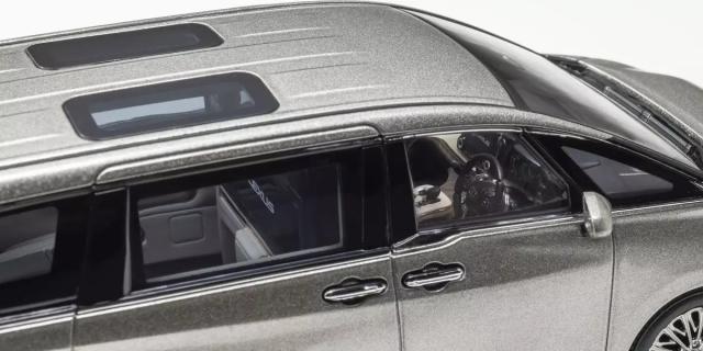 京商 1/43 レクサス LM 500h (ソニックチタニウム 4席ソリスホワイト)【KS03924T】ミニカー  返品種別B