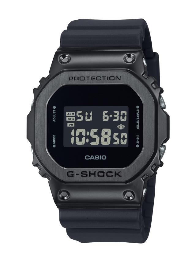 カシオ 【国内正規品】G-SHOCK（ジーショック）クオーツ　メンズタイプ GM-5600UB-1JF[GM5600UB1JF] 返品種別A