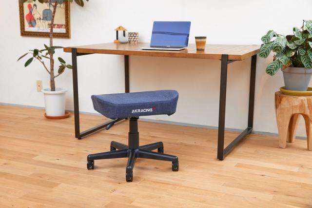 AKRacing（エーケーレーシング） フットレスト Footrest Denim AKレーシング　Denim シリーズ AKR-FOOTREST-DENIM返品種別A