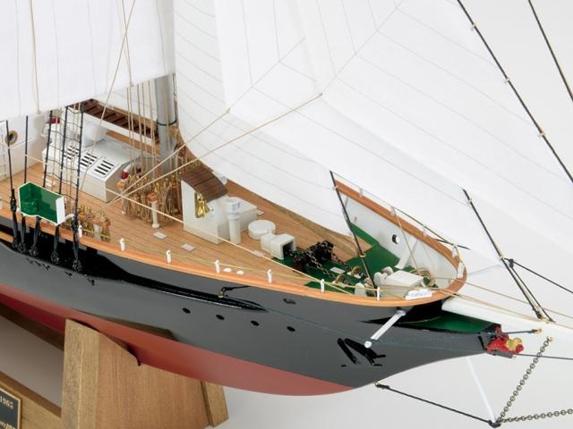 ウッディジョー 1/75 サー・ウィンストン・チャーチル木製組立キット 返品種別B_4