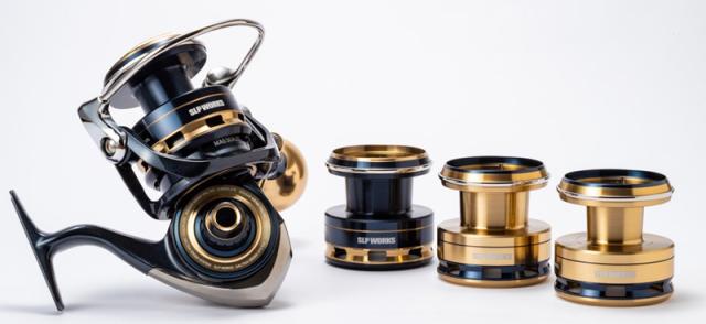 ダイワ　SLPW ロードラグチューン 8000 ネイビーブルー　ソルティガ ダイワ SLPW ロードラグチューン 8000 ネイビーブルー