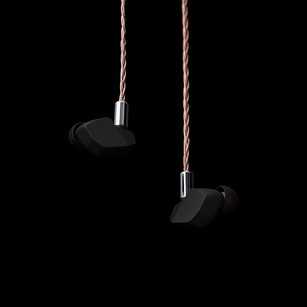 final A6000 ブラック カナル型イヤフォン 極美品 A6000｜final 公式ストア