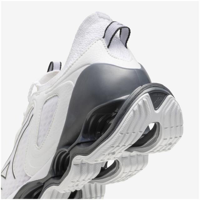 ミズノ ユニセックス ランニングシューズ ウエーブプロフェシー14（ホワイト×シルバー・サイズ：26.0cm） J1GC255132260返品種別A