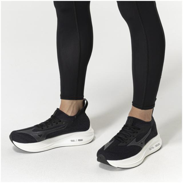 ミズノ ユニセックス ランニングシューズ ミズノ ネオゼン（ブラック×ホワイト・サイズ：25.5cm） MIZUNO J1GC252805255返品種別A