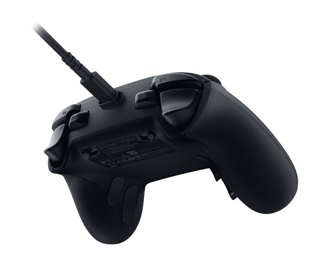 Razer RZ06-05550100-R3M1 【国内正規品】ゲームコントローラー Wolverine V3 Tournament Edition 8K PC[RZ0605550100R3M1] 返品種別A_4