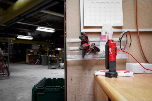 ミルウォーキー L4 SL550-301 JP REDLITHIUM USB 充電式スティック