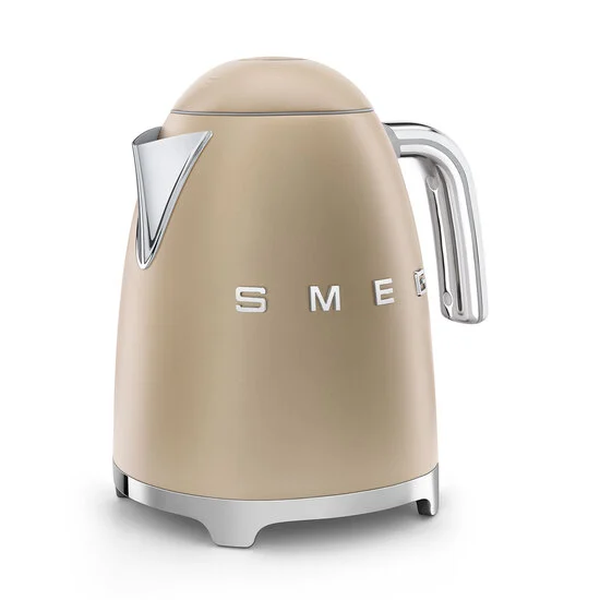 smeg KLF03CHMJP 電気ケトル　1.7L　シャンパンマットSMEG[KLF03CHMJP] 返品種別A