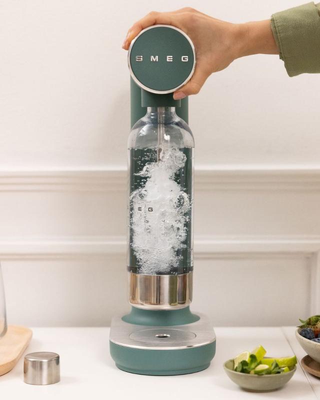 smeg SKC01EGM ソーダメーカー マットストームブルースメッグ 炭酸水