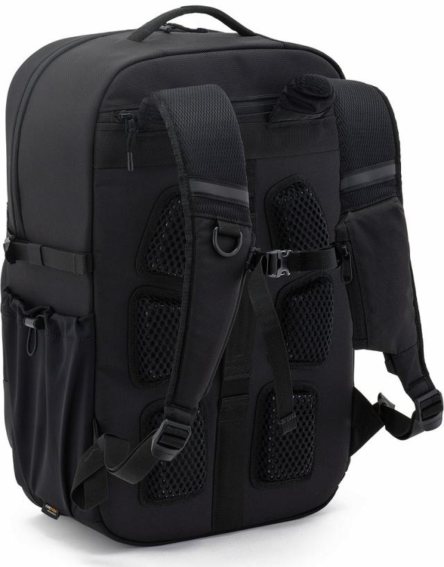 アンダーアーマー DOM-6007430-001 UAトライアンフ ジム バックパック（Black/Black・35L）UNDER ARMOUR[DOM6007430001] 返品種別A_1