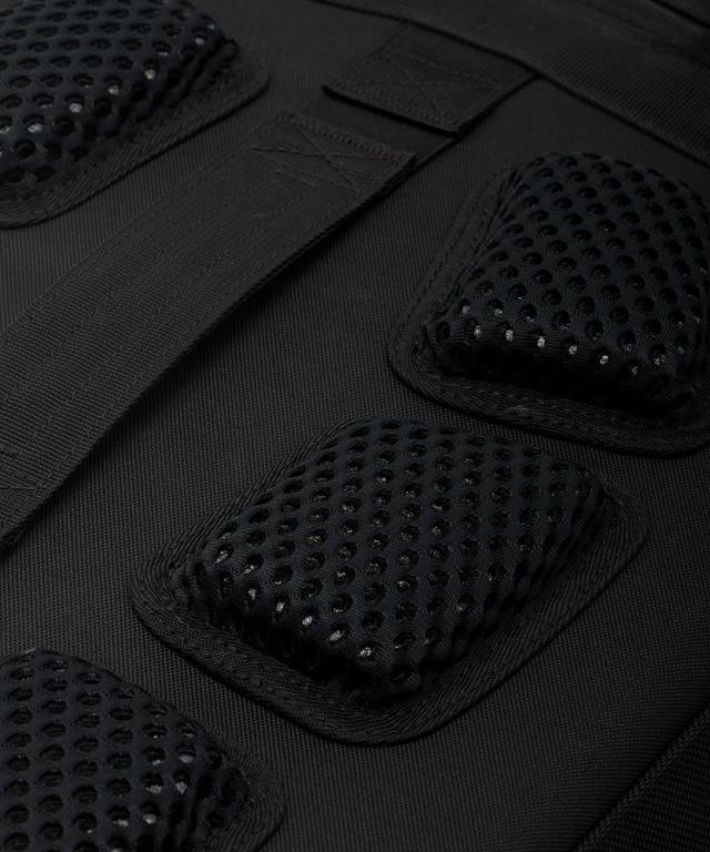 アンダーアーマー DOM-6007430-001 UAトライアンフ ジム バックパック（Black/Black・35L）UNDER ARMOUR[DOM6007430001] 返品種別A_10