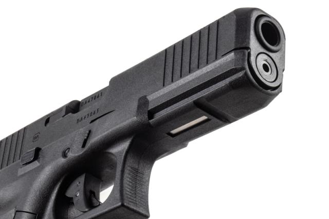 BATON 【再生産】GLOCK G17 Gen5 MOS CO2GBB【JASG認定】【対象年令 18才以上用】エアガン 返品種別B_2