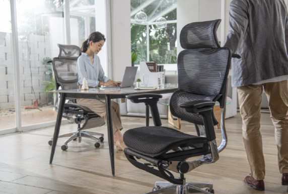 COFO(コフォ) FCC-XB Chair Premium(ブラック・サイズ：幅66×奥行69×高さ115〜122cm)FOS[FCCXB]  返品種別Aの通販はau PAY マーケット - Joshin web 家電・PC・ホビー専門店 | au PAY マーケット－通販サイト