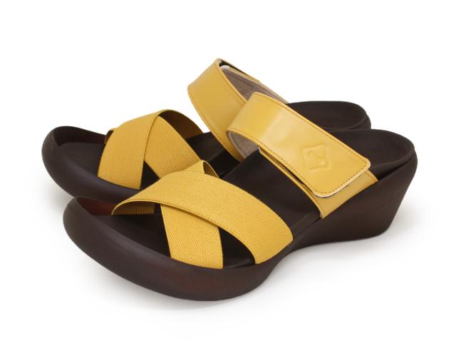 RegettaCanoe クロスベルトウェッジサンダル（マスタード・サイズ：S 22.0-22.5cm） リゲッタカヌー CJLW5524A-MUS-S返品種別A