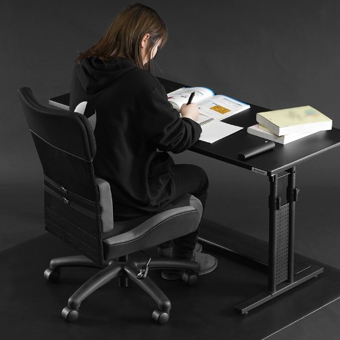 バウヒュッテ G-510-BK ゲーミングチェアライト (ブラック・サイズ：幅650mm×奥行715mm×高さ870mm)Bauhutte　ミドルバックタイプ　コンパクトゲーミングチェア[G510BK] 返品種別A_2