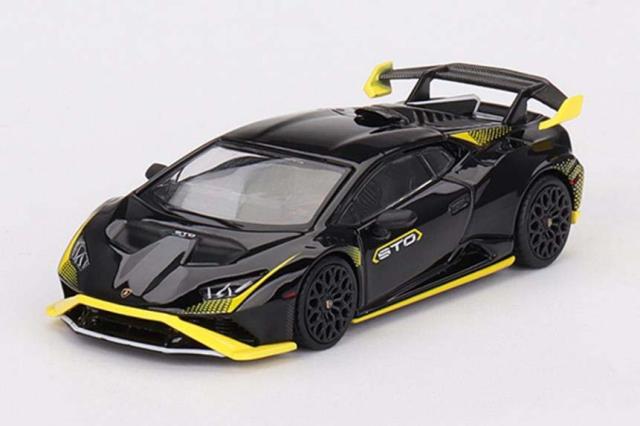 MINI GT ランボルギーニ　ウラカン MINI−GT 1/64 ランボルギーニ ウラカン STO ネロ ノクティス(左