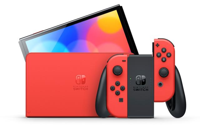 新品箱凹み有】Nintendo Switch（有機ELモデル） マリオレッド
