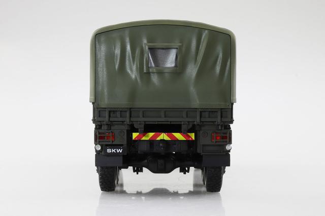 アオシマ 1/35 ミリタリーモデルキット No.1 3 1/2tトラック(SKW