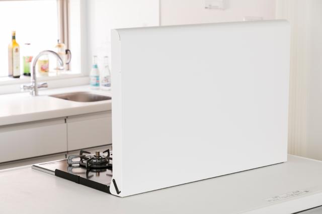 池永鉄工 IK-20W システムキッチン用コンロカバー（60cmタイプ・アイボリー）[IK20Wイケナガ] 返品種別A_3