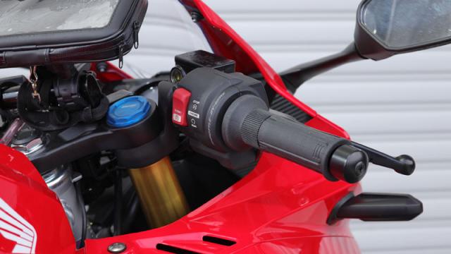 キジマ 304-81981 グリップヒーターKIT GH07 CBR250RR 2017Y-KIJIMA[30481981] 返品種別A