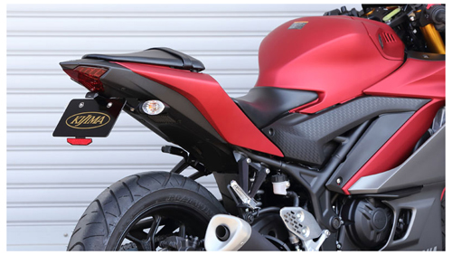 新品です Shoes Master vol.37 2022 Spring/Summer 'Adidas ZX 8000