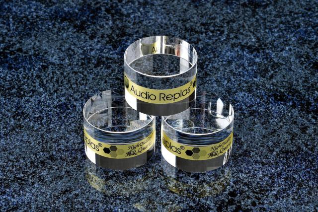 オーディオリプラス ウルトラレスポンスインシュレーター【4個 1組】（φ30×20mmサイズ） OPT30HG20SS-HR4P返品種別A