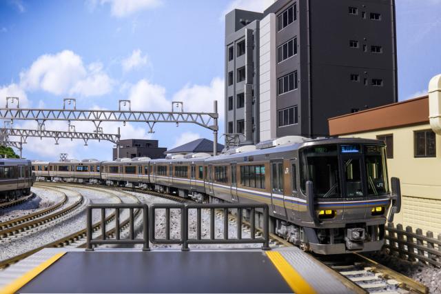 カトー (N) 10-1898 223系2000番台 新快速 4両セット カト-10-1898 223ケイ2000バンダイ シンカイソク 4R返品種別B