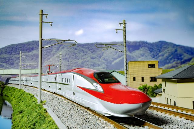 カトー (N) 10-1973 E6系新幹線「こまち」 基本セット(3両) カト- 10-1973 E6ケイシンカンセン コマチ キホン 3R返品種別B_9