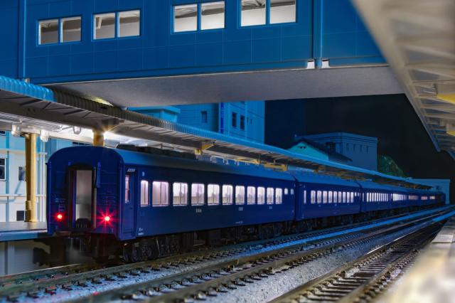 カトー (N) 10-1881 夜行鈍行「はやたま」 8両セット カトー 10-1881 ヤコウドンコウ ハヤタマ 8R返品種別B_8