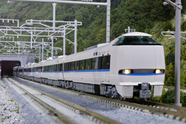 カトー (N) 10-2142 683系4000番台「サンダーバード」(リニューアル車) 基本セット(4両) 返品種別B_9