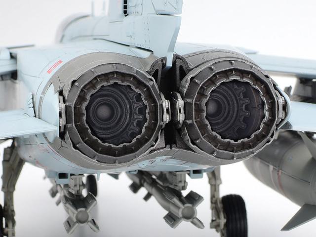 タミヤ 1/32 トーネード GR.4 (パイロット人形付き）【25425】プラモデル  返品種別B_8