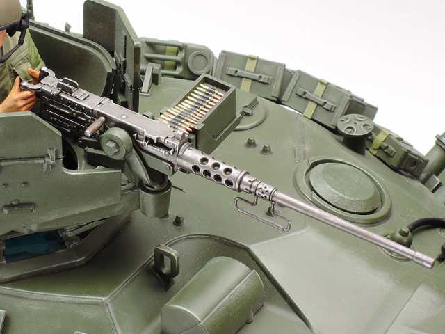 タミヤ 1/16 アメリカ空挺戦車 M551 シェリダン（ディスプレイモデル