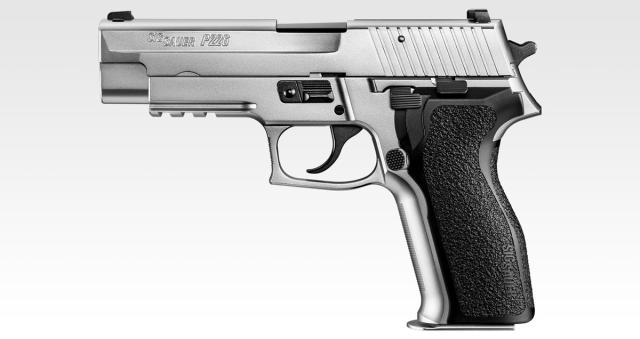 東京マルイ ガスブローバック シグ ザウエル P226 E2 ステンレスモデル【対象年令 18才以上用】エアガン 返品種別B