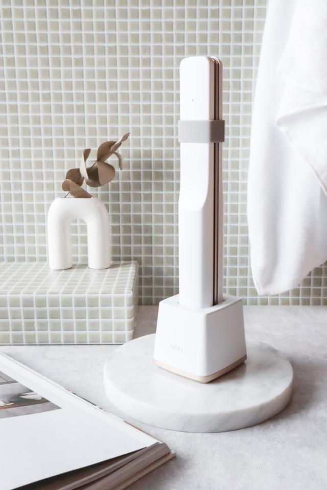 ラヴィエル LV-TR01 超音波トリートメントヘアアイロン（ホワイト）LAVIEL plus　Ultrasonic Treatment Hair Iron[LVTR01] 返品種別A_2