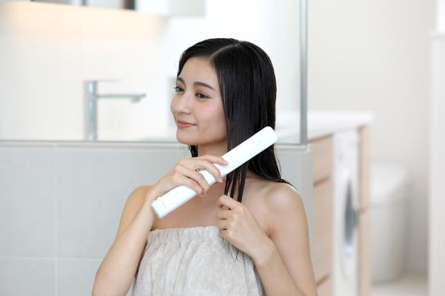 ラヴィエル LV-TR01 超音波トリートメントヘアアイロン（ホワイト）LAVIEL plus　Ultrasonic Treatment Hair Iron[LVTR01] 返品種別A_12