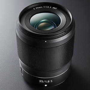 ニコン Z35/1.8S NIKKOR Z 35mm f/1.8 S※Zマウント用レンズ（フルサイズミラーレス対応）[Z3518S] 返品種別A