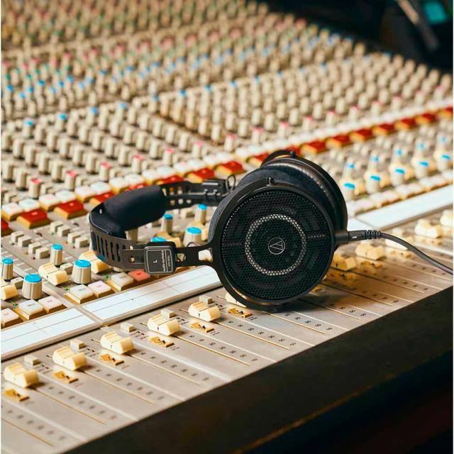 オーディオテクニカ ATH-R50X プロフェッショナルオープンバックリファレンスヘッドホンaudio-technica[ATHR50X] 返品種別A_8