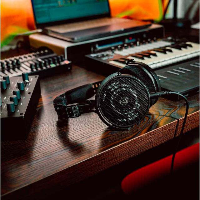 オーディオテクニカ ATH-R50X プロフェッショナルオープンバックリファレンスヘッドホンaudio-technica[ATHR50X] 返品種別A_9