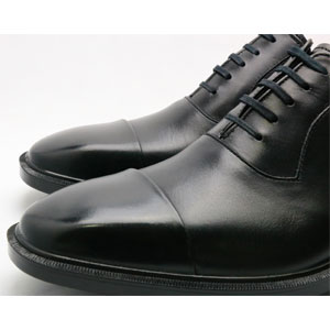 アサヒシューズ 紳士　ビジネスシューズ　（ブラック・26.5cm） 通勤快足 AM33091 ストレートチップ TK33-09 BK 26.5返品種別A